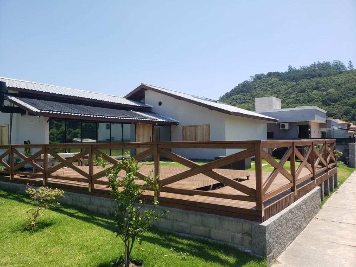 Casa De Praia Com Piscina Aquecida Area Gourmet E Jogos Florianópolis Exteriér fotografie
